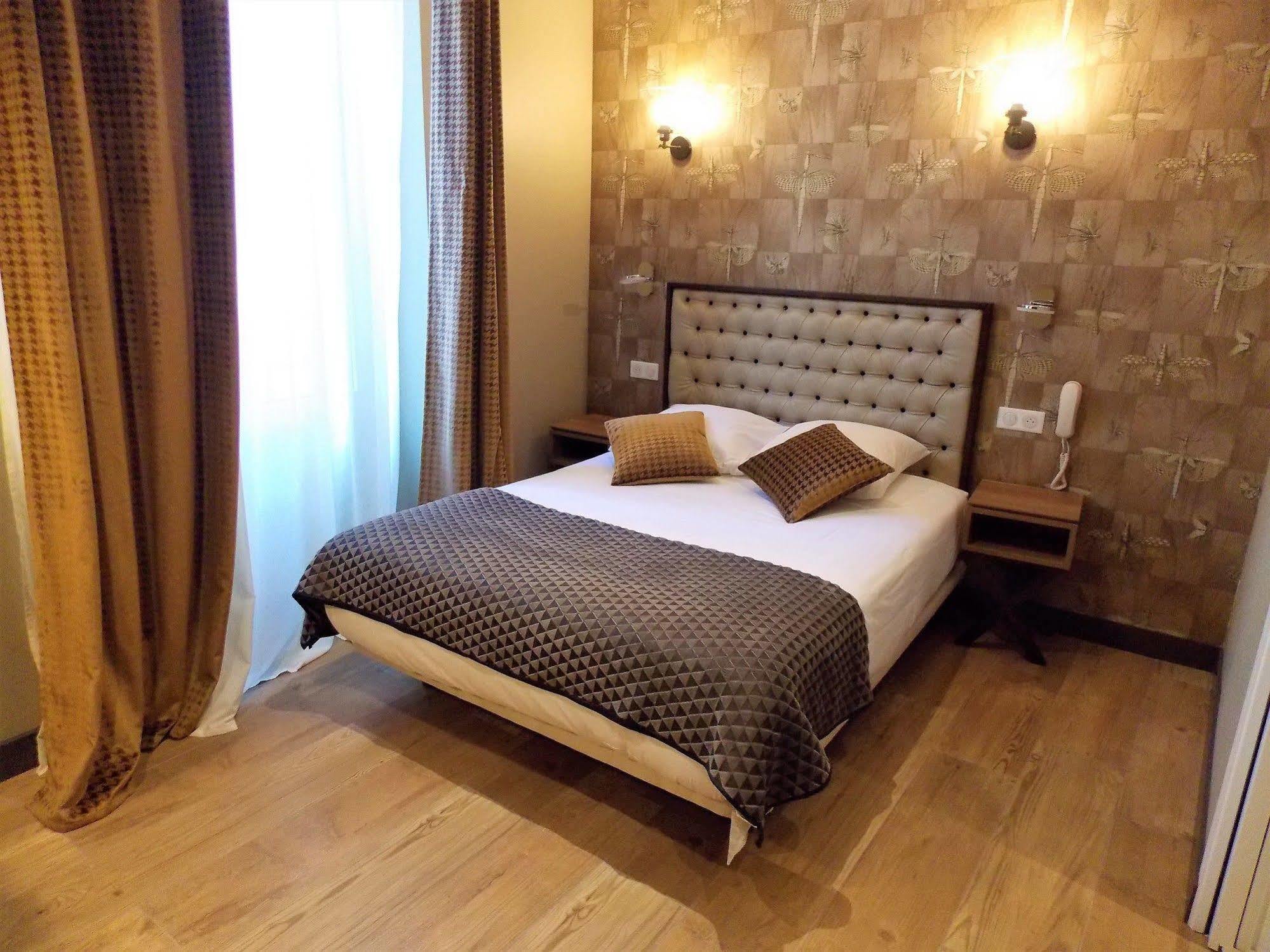 Excelsior Batignolles Hotel Paris Eksteriør billede